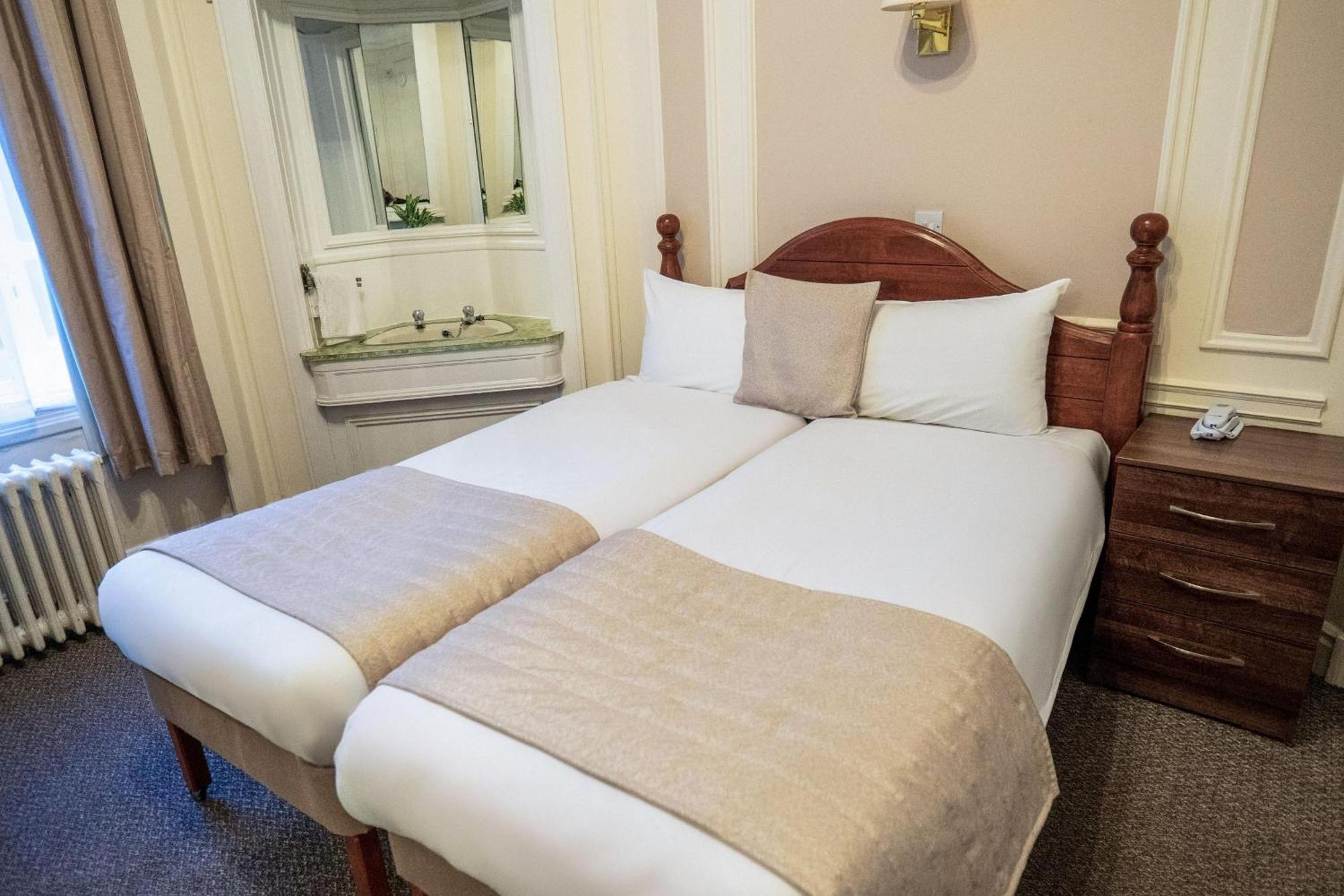 Hotel Adelphi 3*
