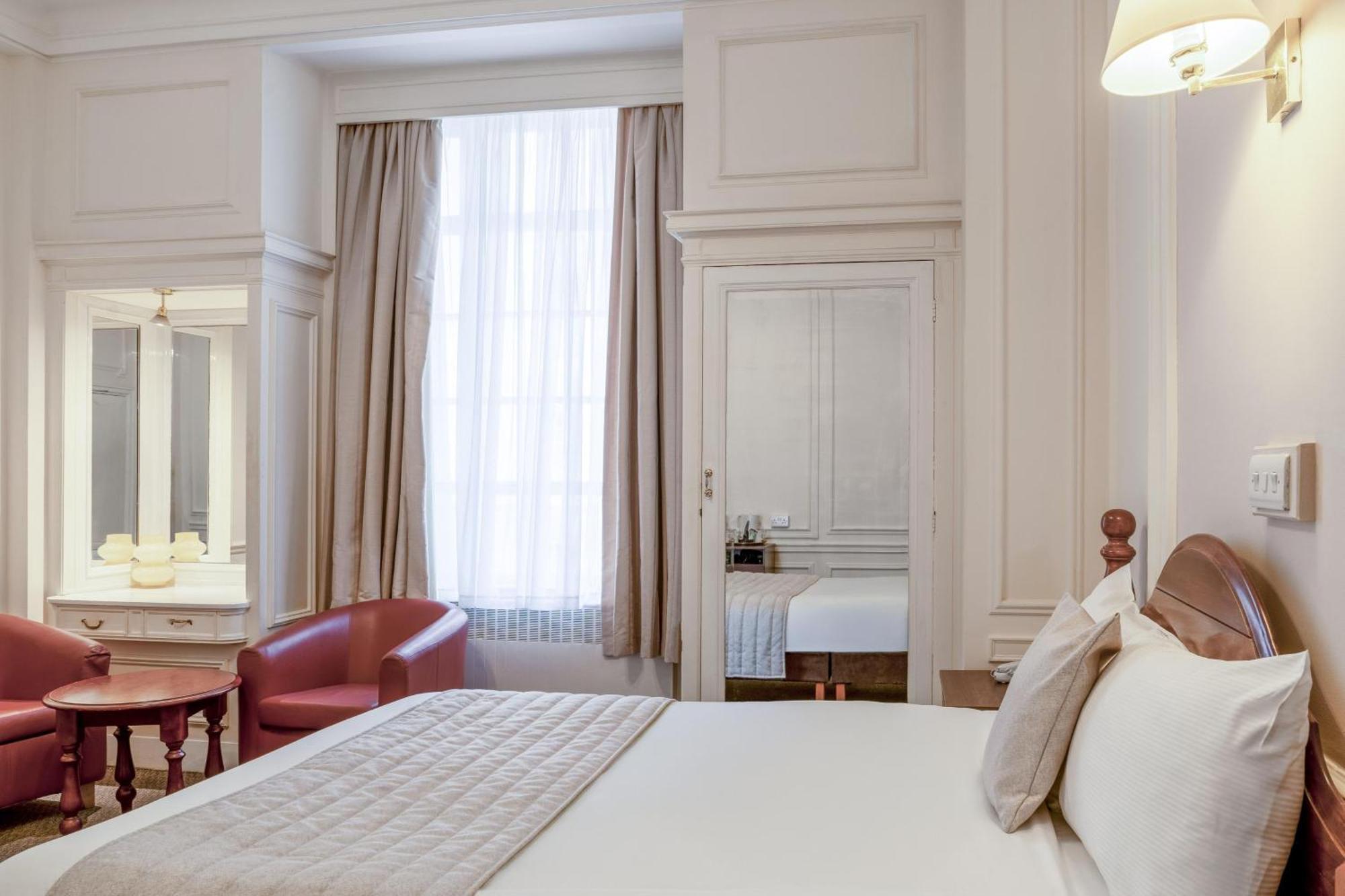 Hotel Adelphi